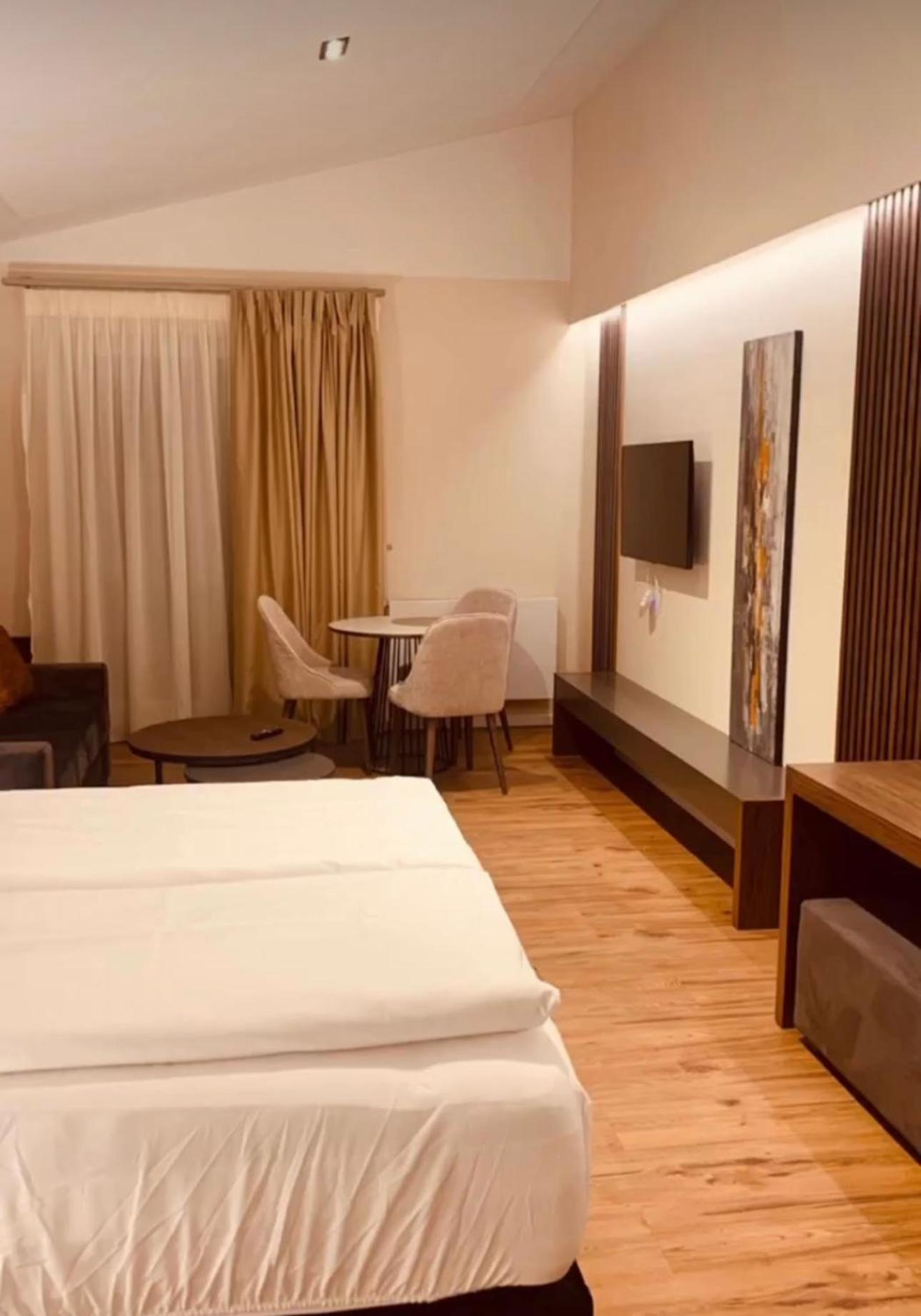 Akropolis Hotel 뉘른베르크 외부 사진